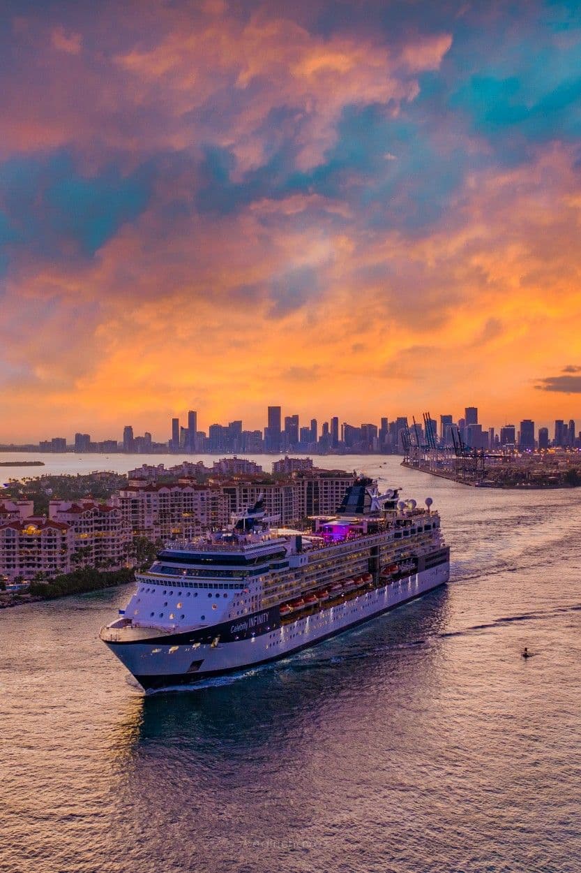 Cruceros — rutas seleccionadas por mar